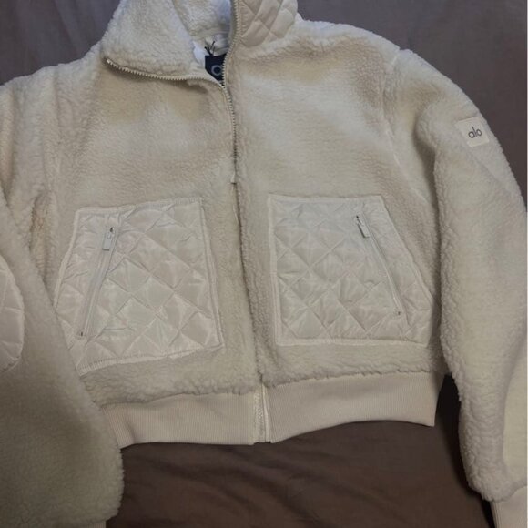 Alo Yoga Sherpa Edge Bomber White Size S - Picture 3 of 15